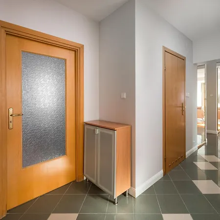 Metro Imielin 2-bedroom By Bookinghost * Warsaw