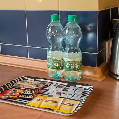 Metro Imielin 2-bedroom By Bookinghost Apartamento *