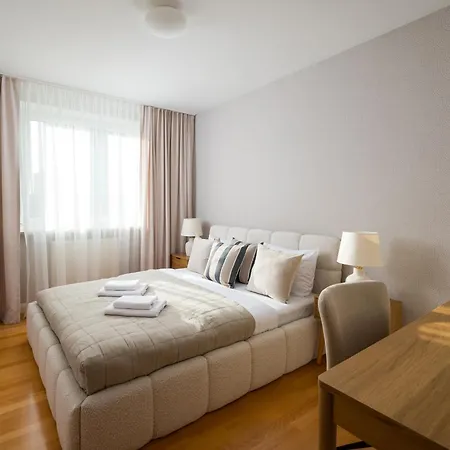 Apartamento Metro Imielin 2-bedroom By Bookinghost Varsovia