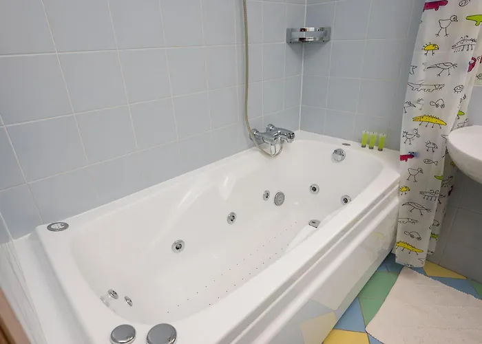 Apartamento Metro Imielin 2-bedroom By Bookinghost