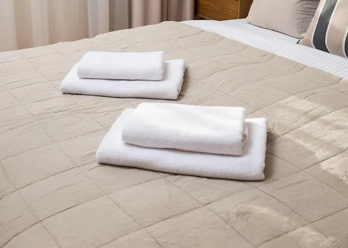 Metro Imielin 2-bedroom By Bookinghost