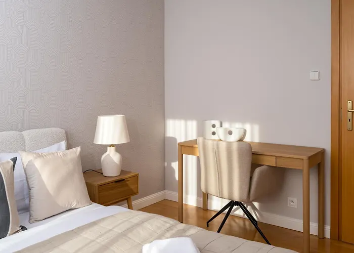 Metro Imielin 2-bedroom By Bookinghost Apartamento Varsóvia