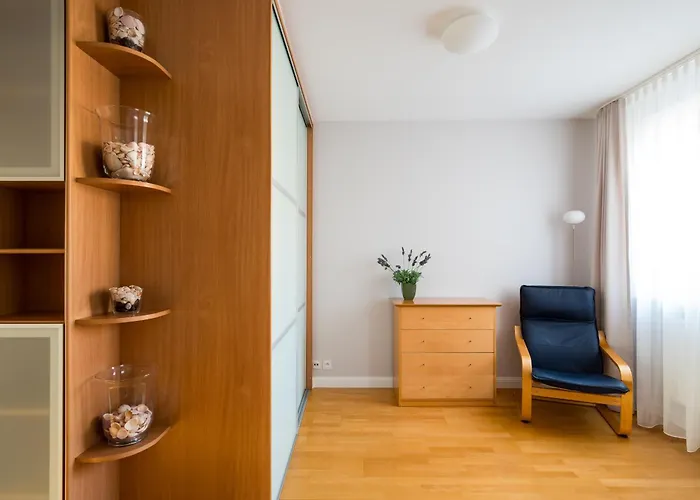 Apartamento Metro Imielin 2-bedroom By Bookinghost *