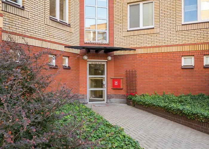 Metro Imielin 2-bedroom By Bookinghost Apartamento Varsóvia