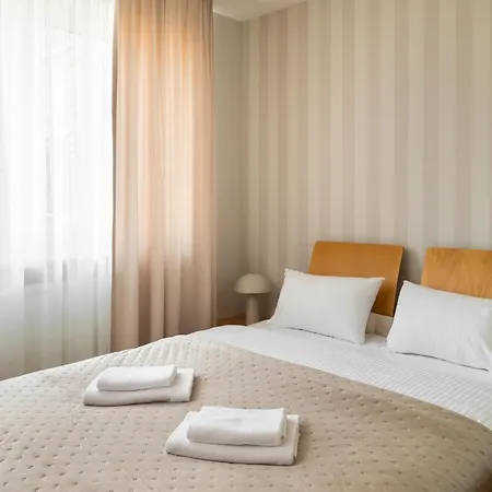 Metro Imielin 2-bedroom By Bookinghost *