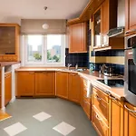 Appartement Metro Imielin 2-bedroom By Bookinghost *