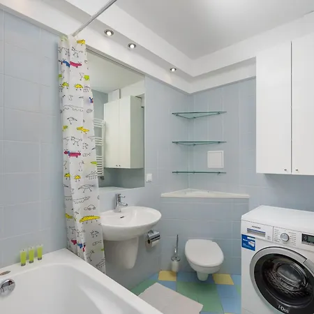 Metro Imielin 2-bedroom By Bookinghost * Βαρσοβία